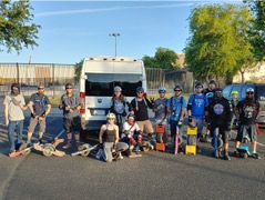group photo at a Onewheel clinic in Tempe